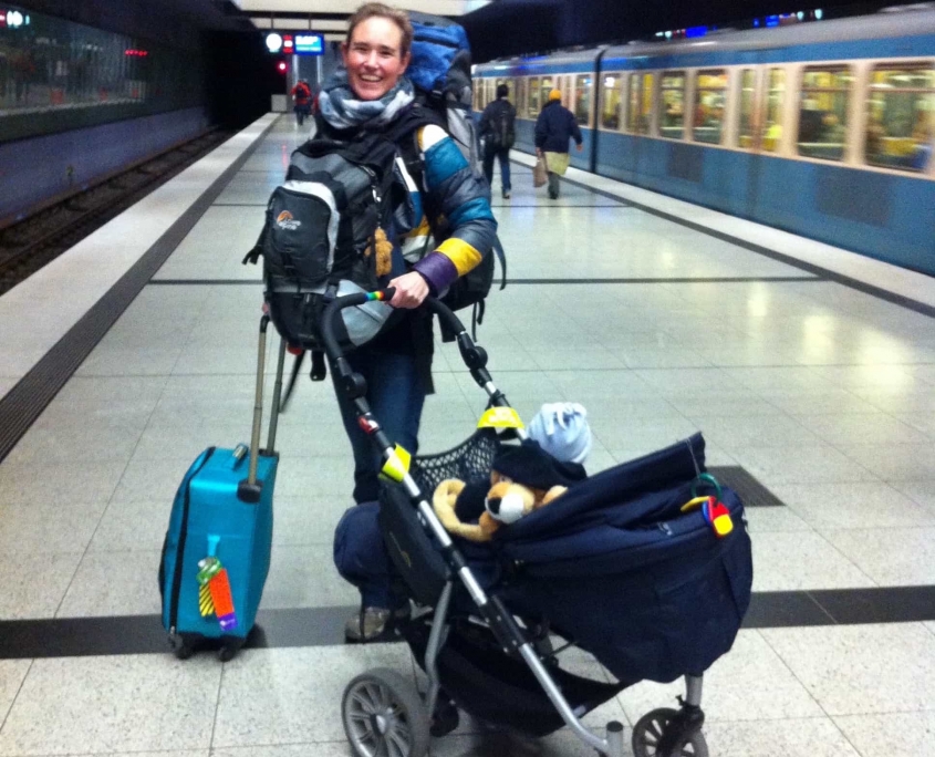 Traveling alone as a woman, with baby, stroller and backpack