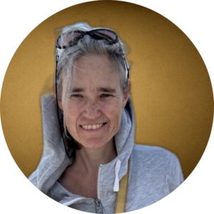 Portrait of Nina Buschmann who offers online language training with cultural focus