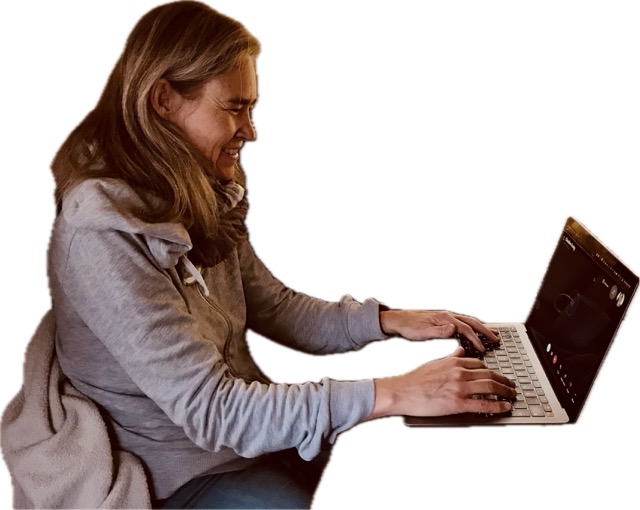 Nina Buschmann teaching online on laptop