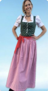 Nina Buschmann im Dirndl